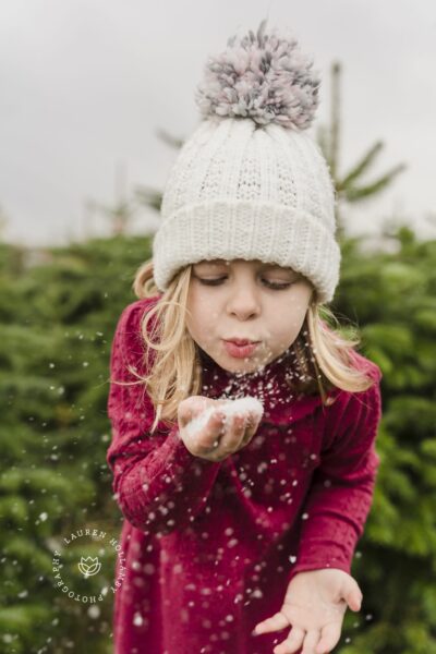 Family photographer Canmore | Christmas photos | snow