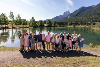 Quarry Lake Canmore Family Photoshoot. Lauren Hollamby Photography