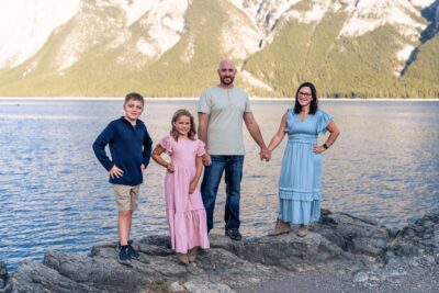 Lake Minnewanka family photographs. Banff Photographer. Lauren Hollamby Photography