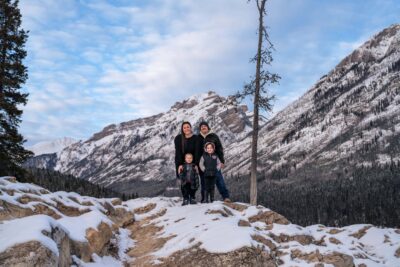 Lake Minnewanka winter photoshoot. Lauren Hollamby Photography.