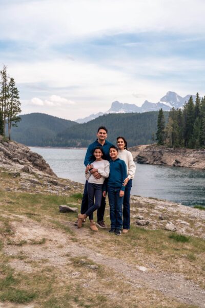Family Photos. Lauren Hollamby Photography. Banff Photographer. Lake Minnewanka Photoshoot