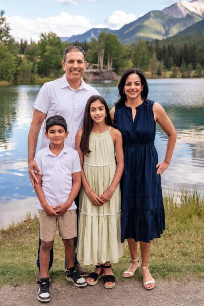 Quarry Lake Canmore Family Photoshoot. Lauren Hollamby Photography