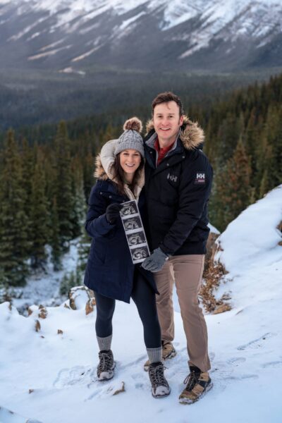 Banff National Park. Pregnancy announcement. Peyto lake.
