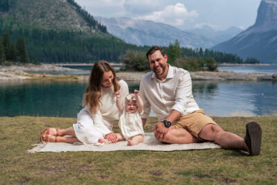 Canmore and Banff family photographer. Lauren Hollamby Photography. Holiday photos.