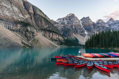 Moraine Lake Banff couples photos. Holiday photographs. Lauren Hollamby Photography.