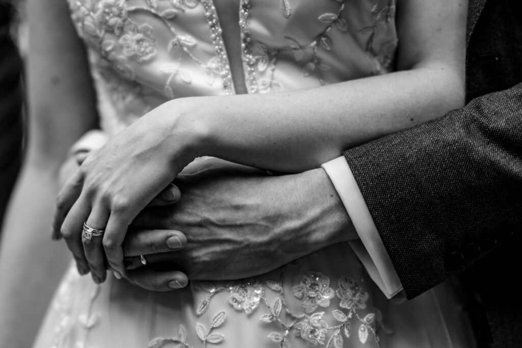 elopement photography, intimate moments