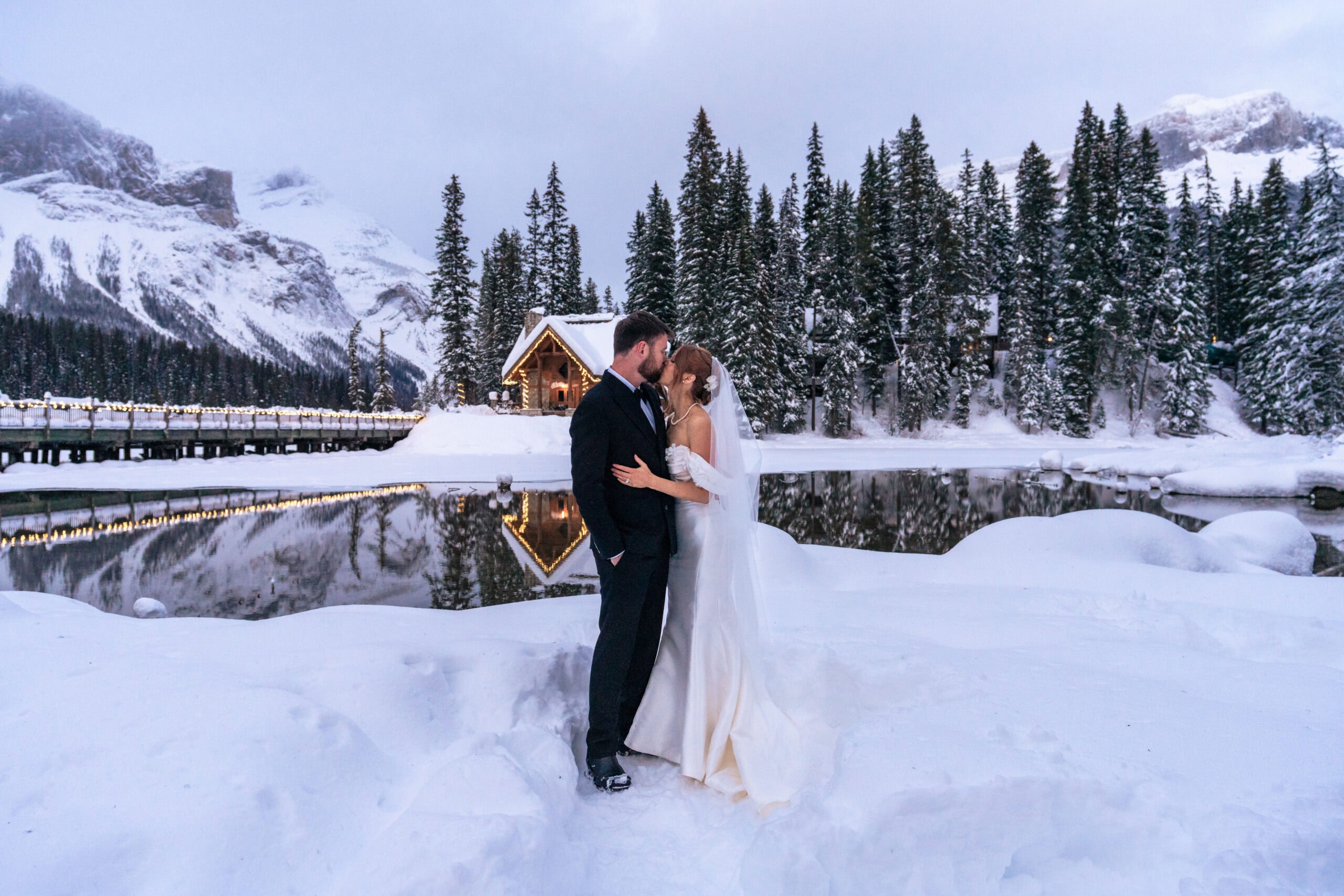 Emerald lake elopement. Lauren Hollamby Photography